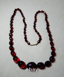 Antique Cherry Amber Bakelite Graduated Facetted Bead Necklace 9ct Gold Clasp