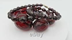 Antique Deco Antique CHERRY AMBER Bakelite Graduated Faceted Beads NECKLACE 71 g