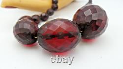 Antique Deco Antique CHERRY AMBER Bakelite Graduated Faceted Beads NECKLACE 71 g