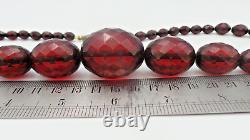 Antique Deco Antique CHERRY AMBER Bakelite Graduated Faceted Beads NECKLACE 71 g