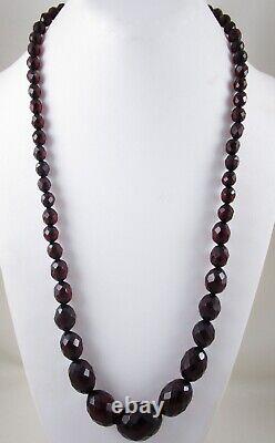 Lovely Vintage Faceted Graduated Bead Cherry Amber Bakelite 28 Necklace 58g