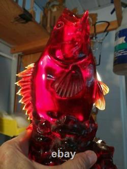 VINTAGE Chinese FINELY carved CHERRY AMBER LEAPING FISH SCULPTURE 28CM 1982 G