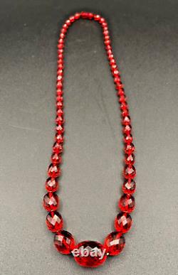 VTG Red Cherry Amber Bakelite Graduated Necklace Faceted Beads 28Long Art Deco