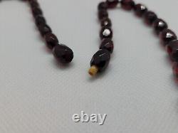 Vintage Art Deco Cherry Amber Bakelite Faceted Graduated Beaded Necklace 20 33g