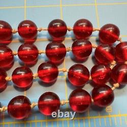 Vintage Art Deco Cherry Amber Lucite Or Bakelite Hand Knotted Beaded Necklace