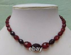 Vintage Graduating Size Faceted Cherry Amber Bakelite Era Beads Necklace