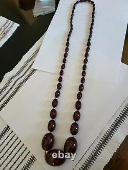 Vtg Deco Graduated MARBLED FATURAN CHERRY AMBER BAKELITE Bead Necklace 105G 35in