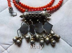 Yemen silver coral necklace, antique fine coral, Yemen silver Hirz pendant