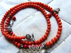 Yemen silver coral necklace, antique fine coral, Yemen silver Hirz pendant