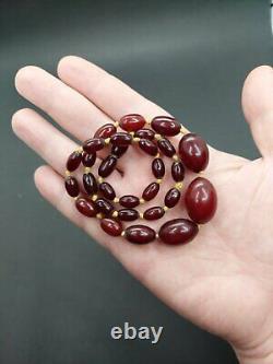 21.6 Grams Antique Faturan Cerise Ambre Bakelite Perles Collier Marbré