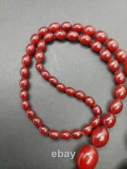 46 Grams Antique Faturan Cerise Ambre Bakelite Perles Collier Marbré