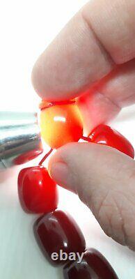 60.4 Grams Antique Cerise Perles De Bakélite Ambre