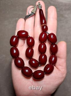 66.5 Grams Antique Faturan Cerise Ambre Bakélite Perles De Rosaire