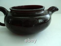 Antique Chinois Cerisier Foncé Ambre Individuel Teapot, Incisés Décoration