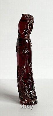 Antique Chinois Sculpté Cherry Amber Statue Guan Yin Avec Dragon (1912-1949)