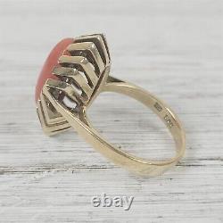 Bague en corail rouge en or jaune 14 carats moderniste du milieu du siècle vintage 7 de luxe surélevée