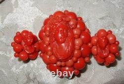 Broche et boucles d'oreilles en camée sculpté à la main en corail rouge exquis : Antique 18k YG