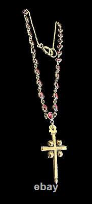 Collier ancien en grenat de l'époque victorienne, chaîne remplie d'or 14 carats avec pendentif croix.