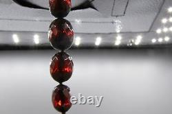 Collier de diplômé en bakélite cerise rouge des années 1940, perles ovales facettées vintage