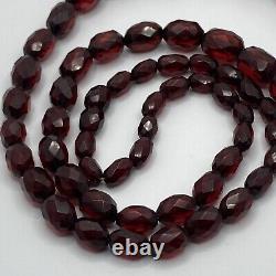Collier de perles graduées en ambre de cerisier bakélite vintage 25 44g testé