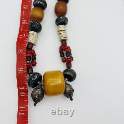 Collier de perles rouges en ambre bakélite tribal berbère vintage africain marocain de grande taille