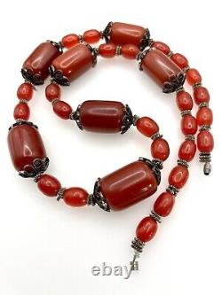 Collier de prière en ambre bakélite rouge cerise vintage avec perles d'argent, 28 pouces, 114g