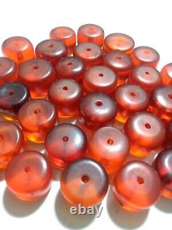 Lot antique de perles en ambre cerise en bakélite Faturan, poids de 280 g.