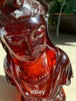 Qing Dynasty Antique Fine Chinese Sculptée Cerise Couleur Amber Guanyin