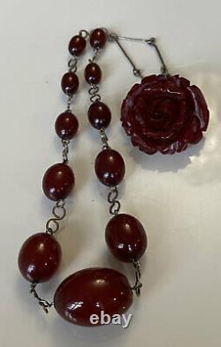 Superbe Antique Art Déco Bakelite Cherry Amber Bead Necklace & Broche Pin