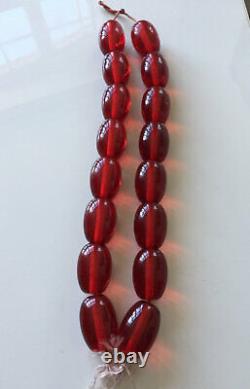 Superbe Antique Énorme Faux Cherry Amber Resin Barrel Bead Necklace 214g