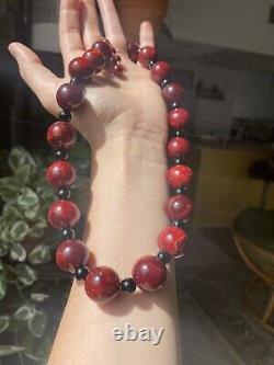 Vintage Bakelite Necklace Grandes Perles De Marbre Cerise Noire Ambre Catalin Nouveau Vieux