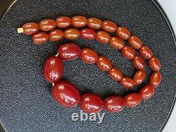Vintage Faturan Art Déco Cherry Amber 28 Grammes Barrel Beads Collier Antique
